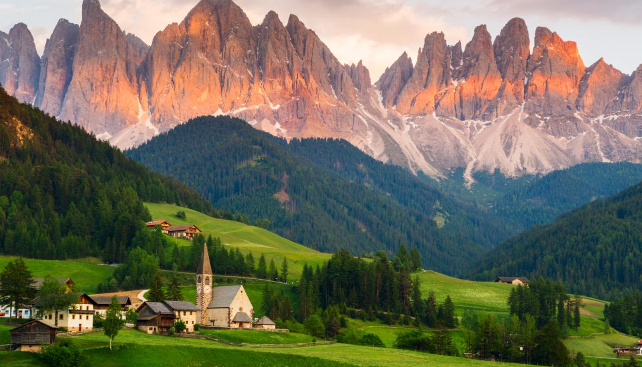 val funes dolomites trentino italie