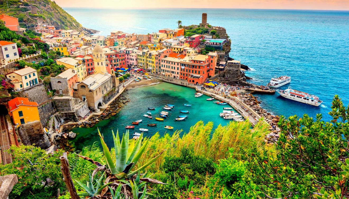 vernazza cinque terre italie