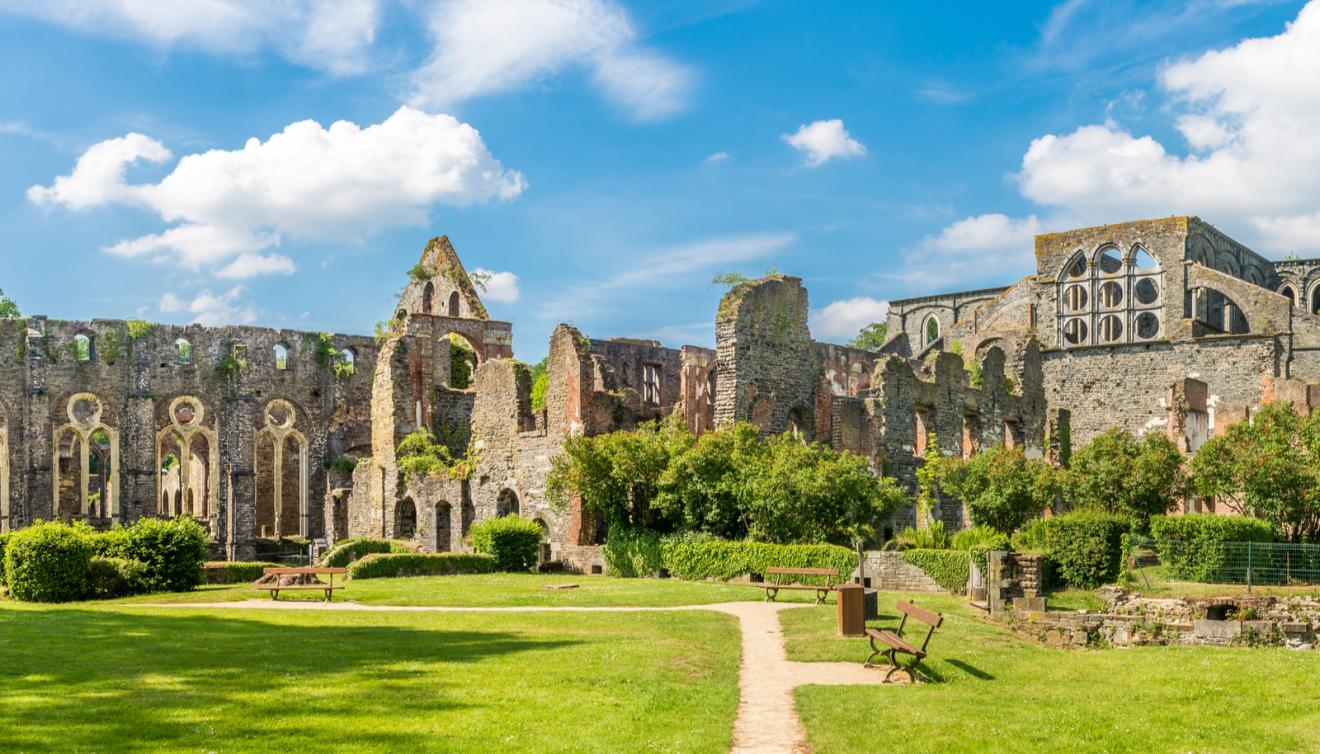 abbaye villers la ville belgique