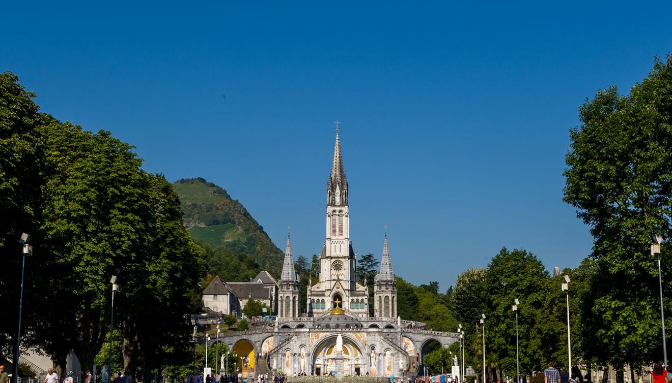 pèlerinage sanctuaire lourdes