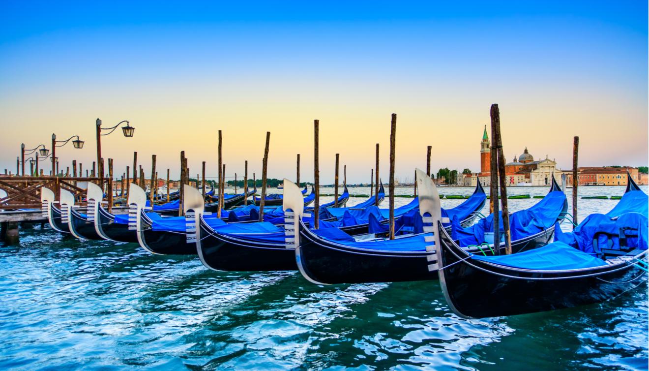 gondolas à venise
