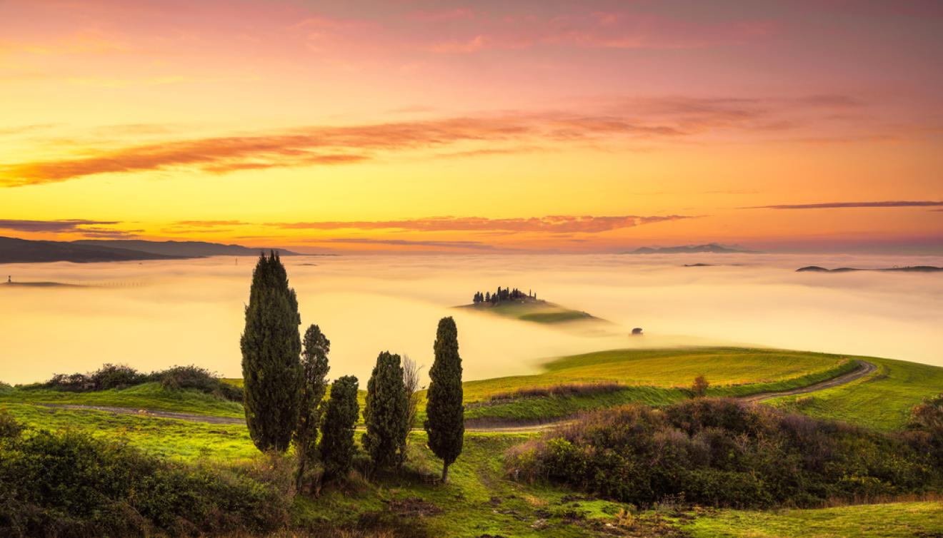 panorama de volterra en toscane