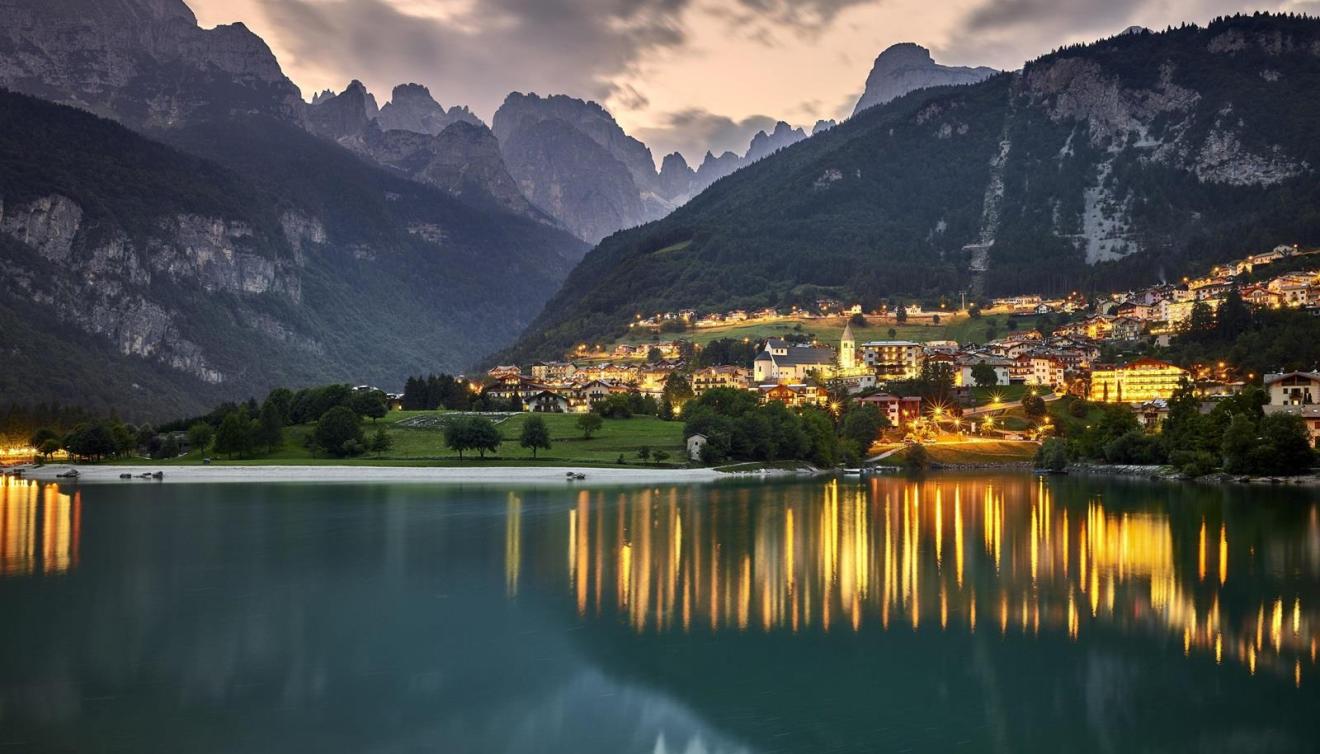 Dolomiti Paganella - Lake of Molveno