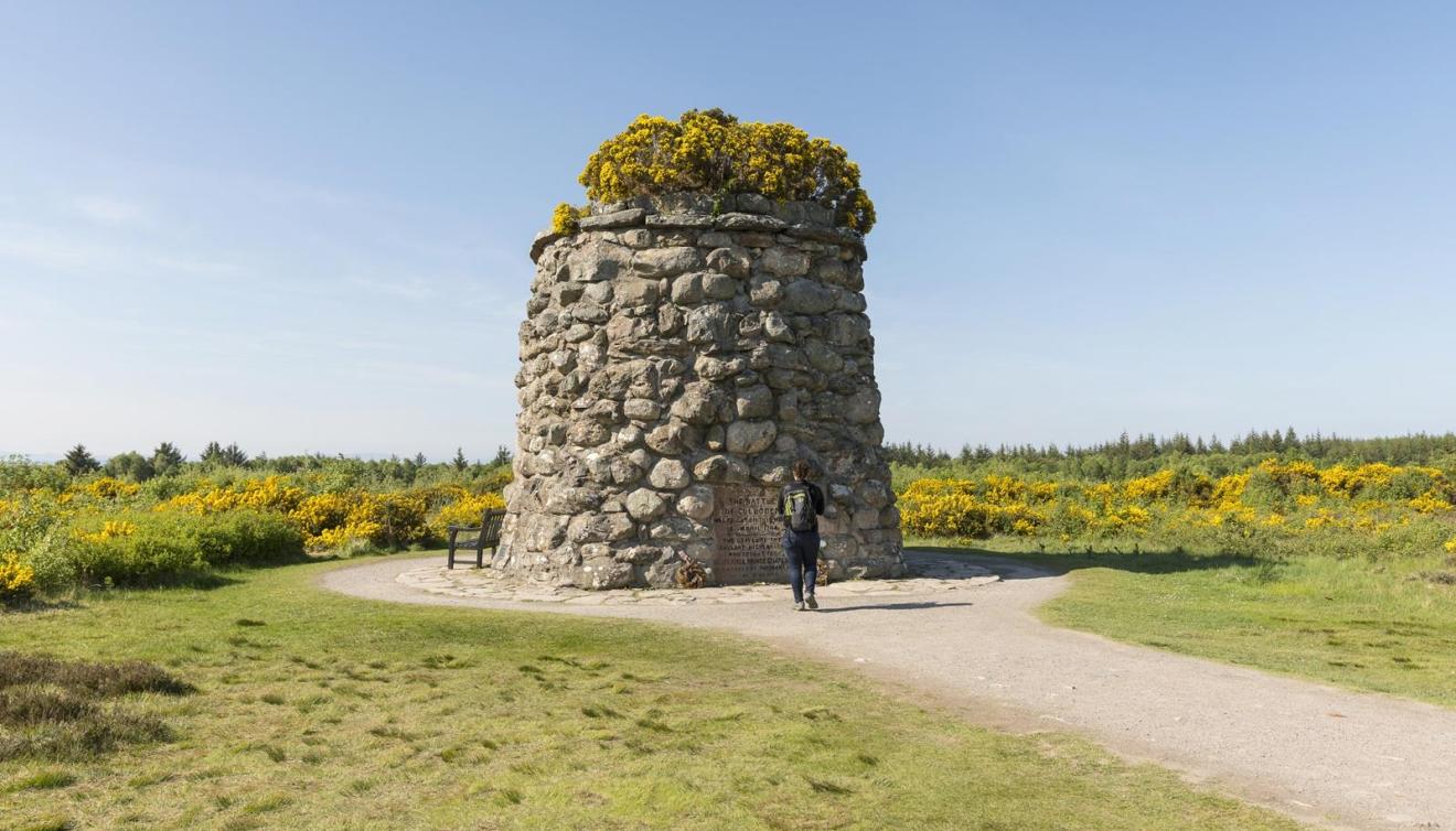 jacobite memorial culloden in schotland