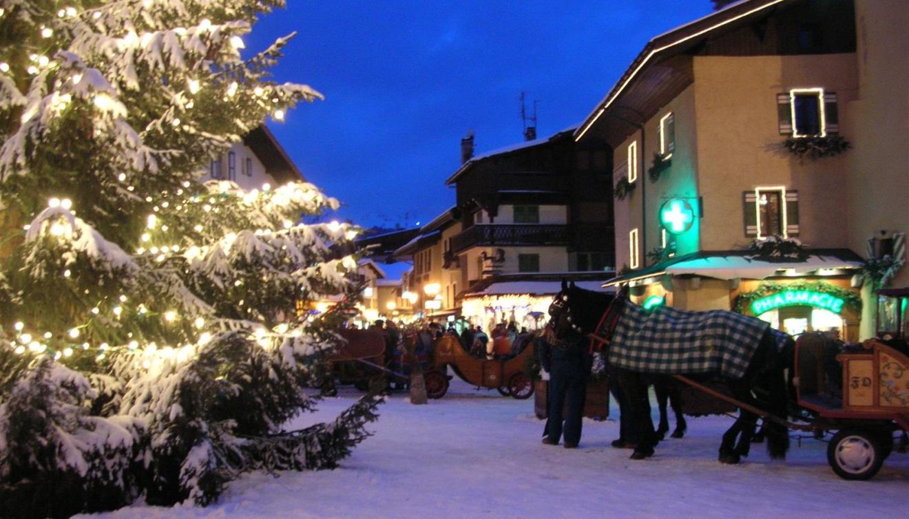 centre de megève à la tombée de la nuit