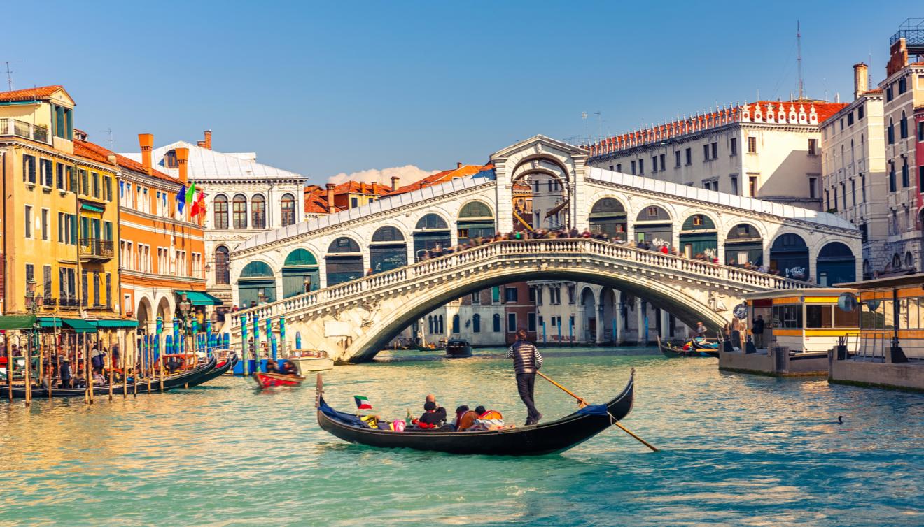rialto brug venetie italie