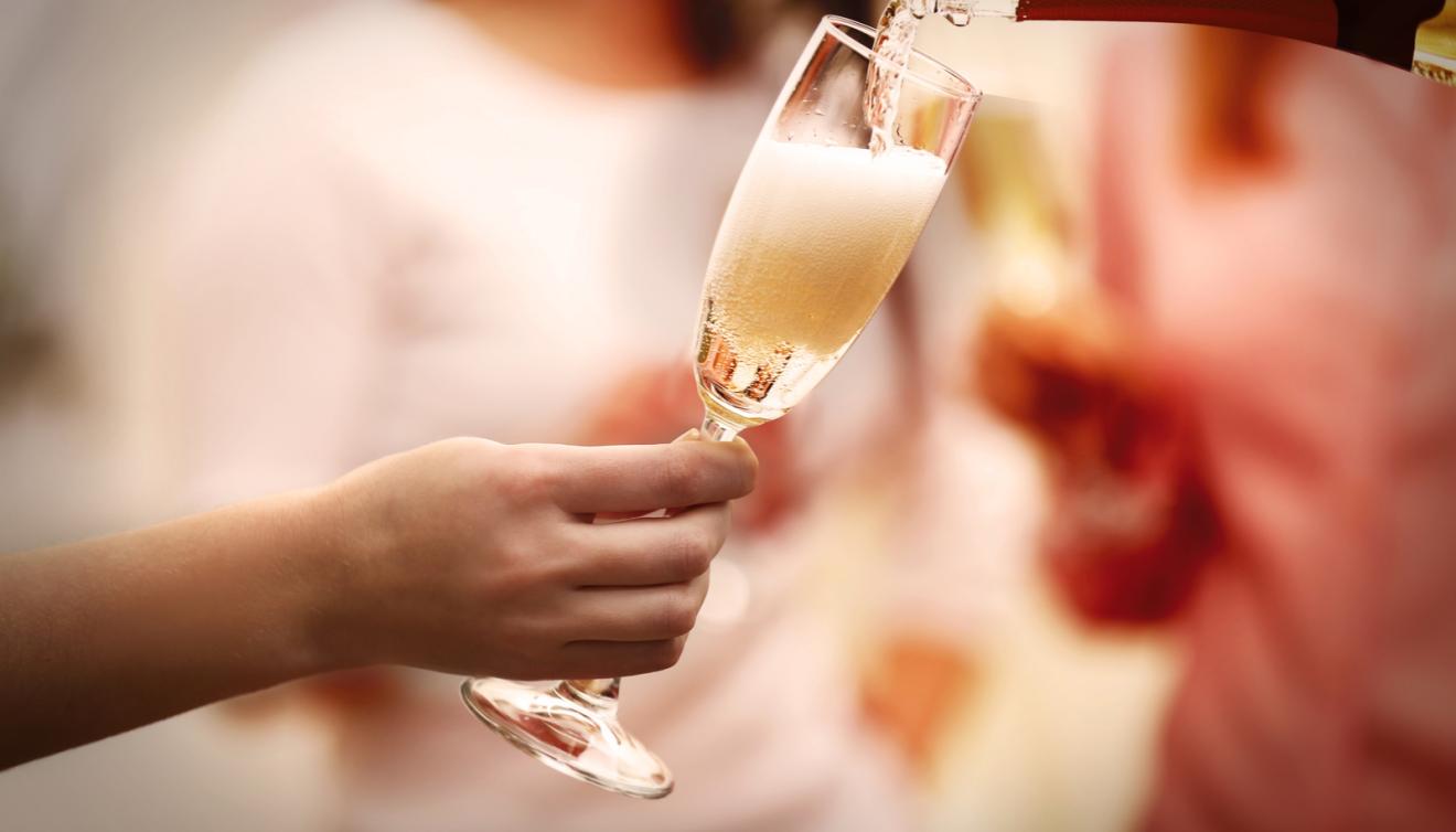 champagne glas inschenken