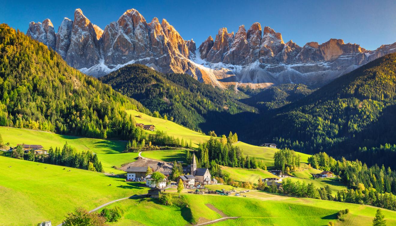 santa maddalena dorp dolomieten