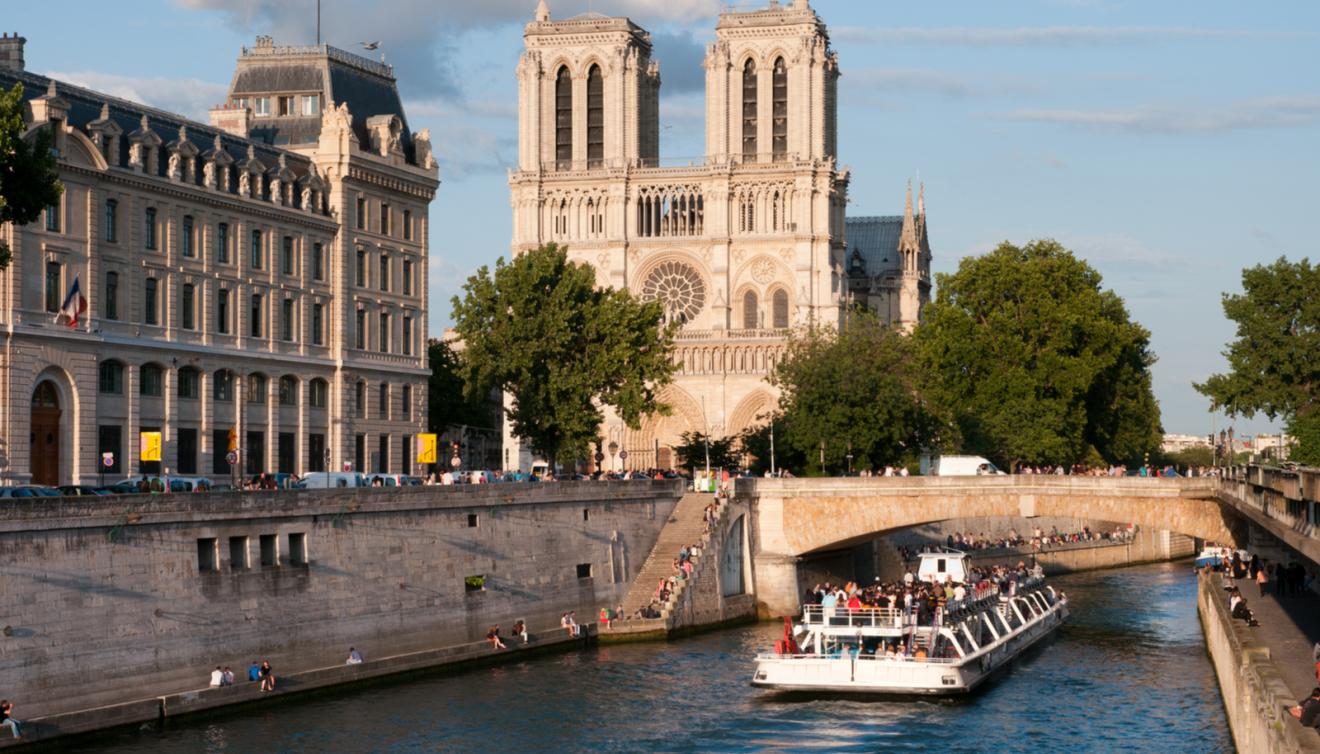 seine notre dame parijs