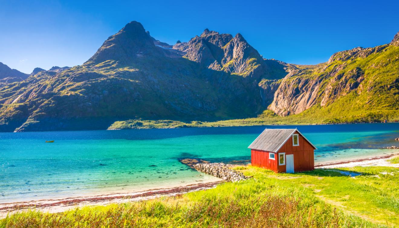 rorbu huis in lofoten, noorwegen