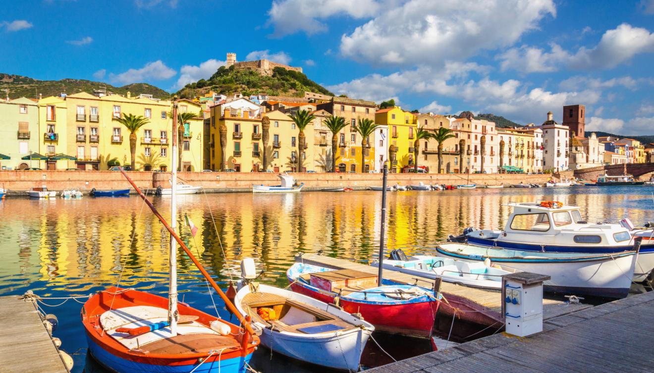 bosa sardinie italie