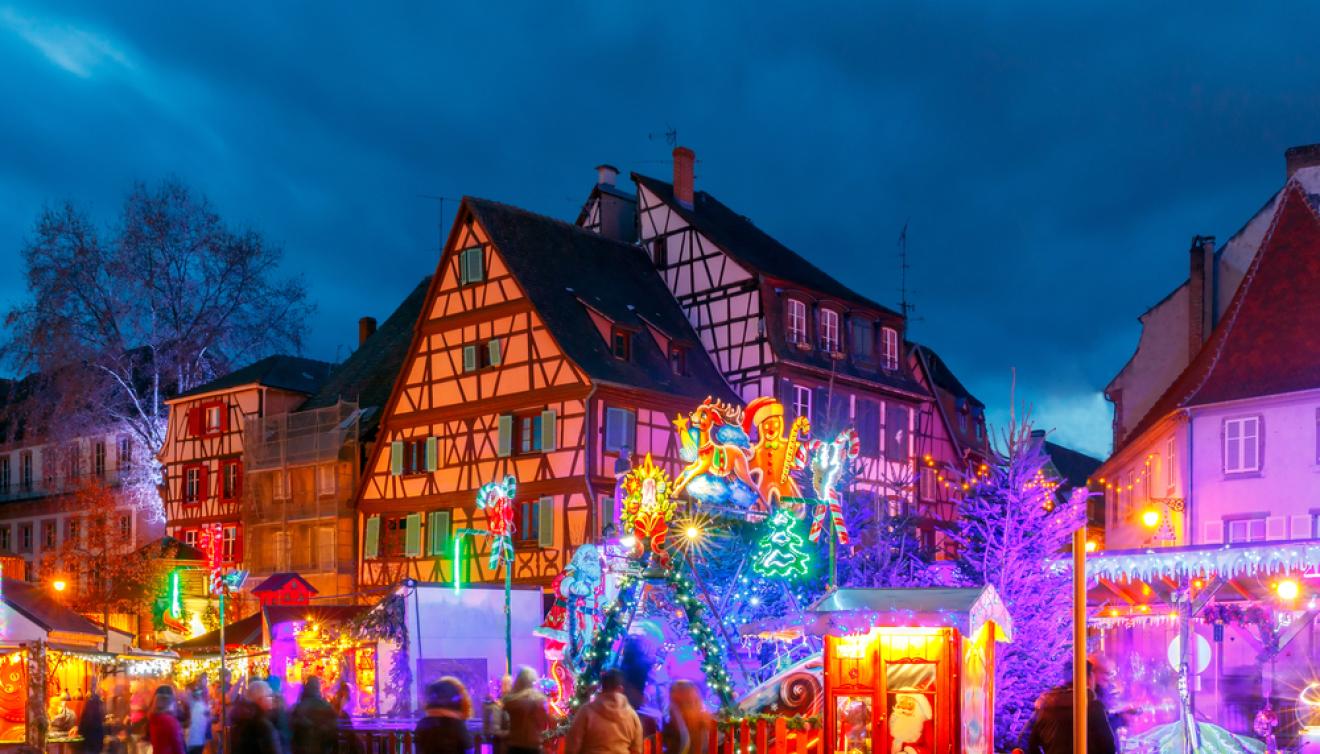 kerstmarkt in het centrum van colmar