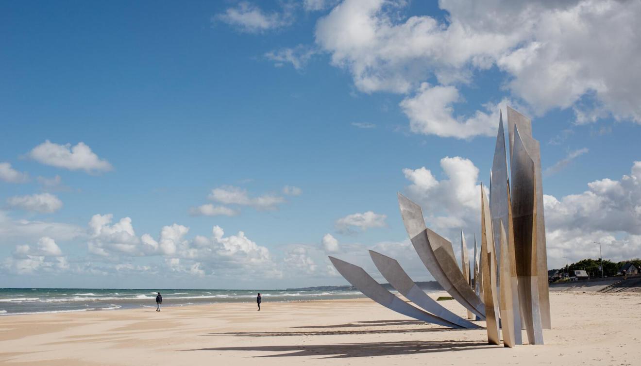 omaha beach monument
