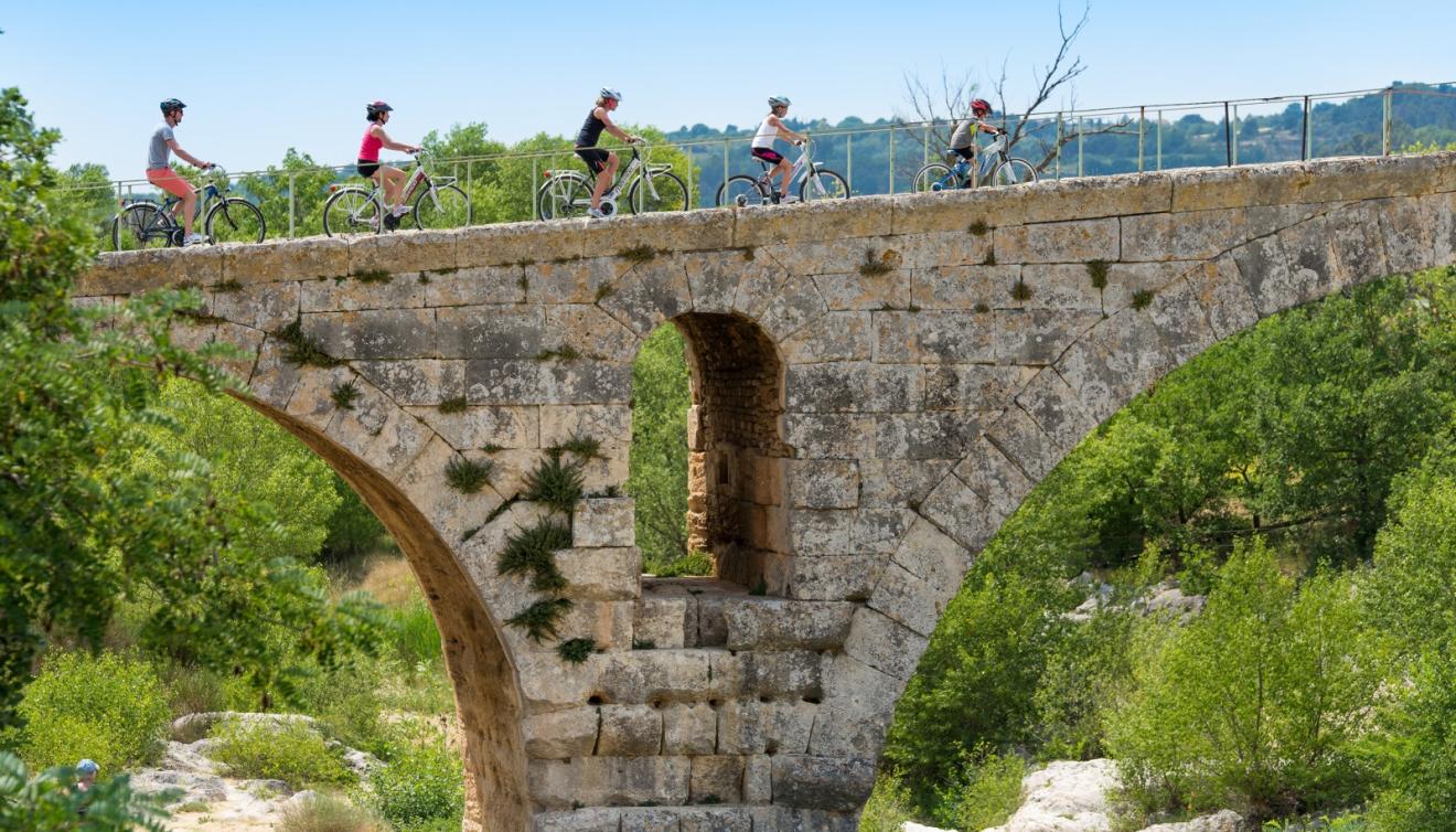 fietsen op de pont julien in bonieux