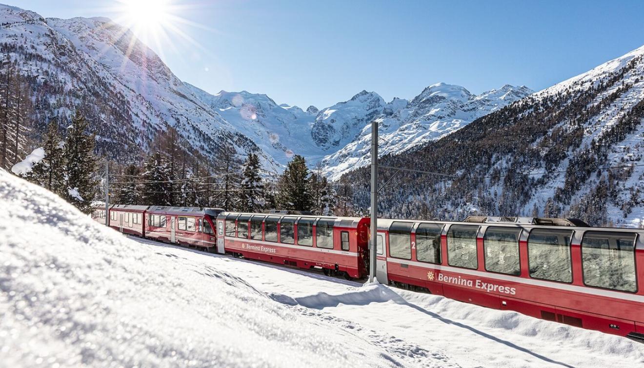 Bernina Express in de Montebellokurve