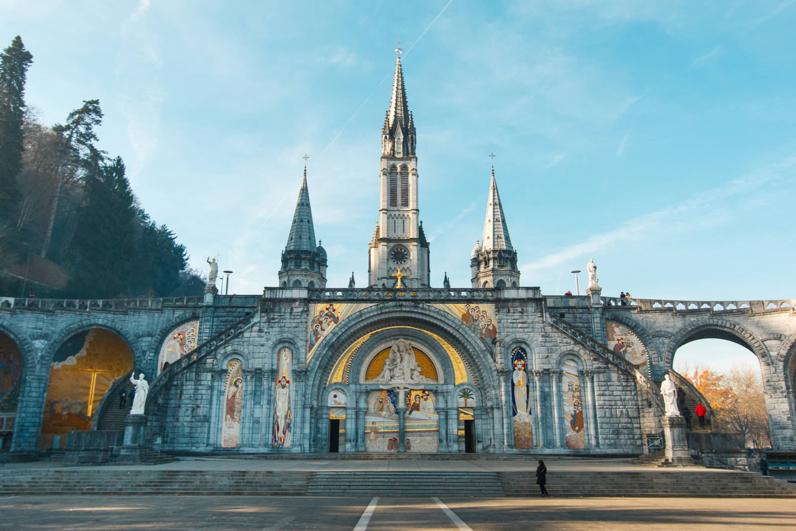lourdes pelerinage france