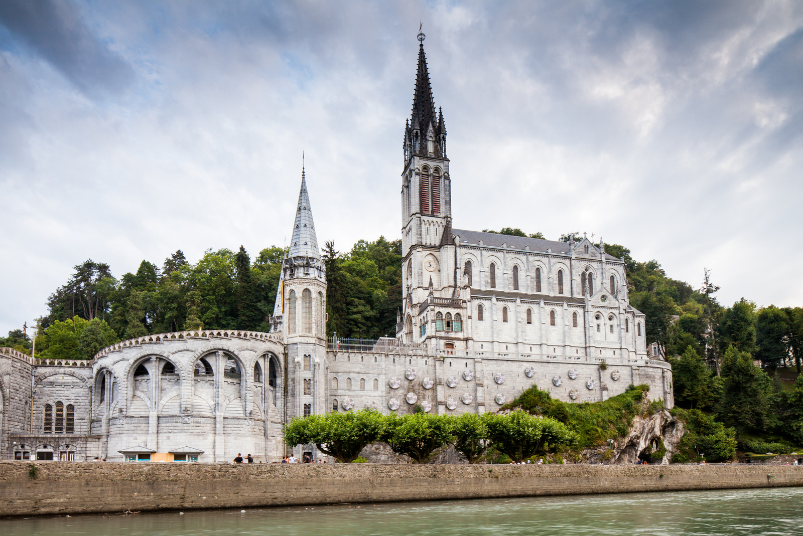 lourdes bedevaartsoord frankrijk