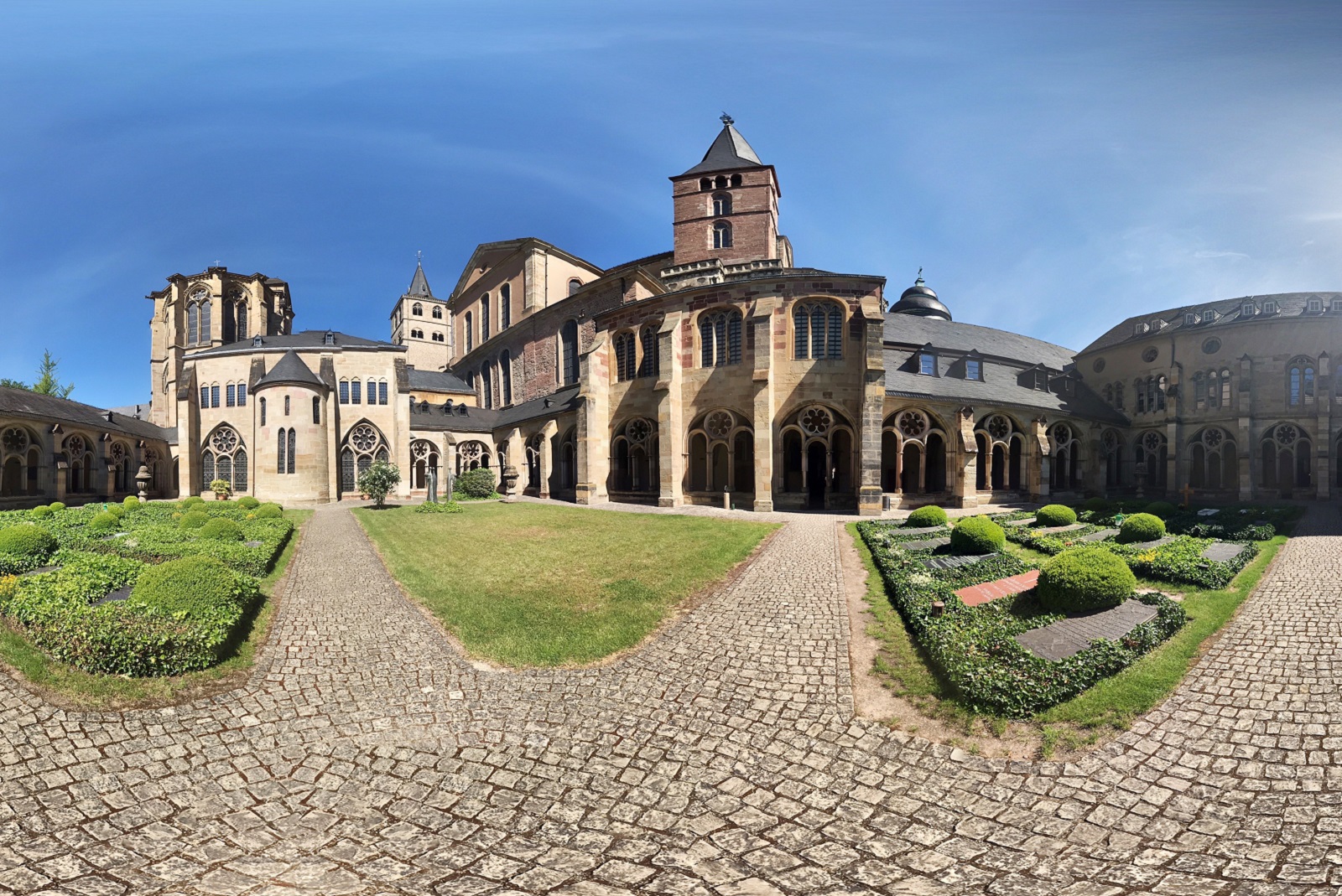 trier domfreihof