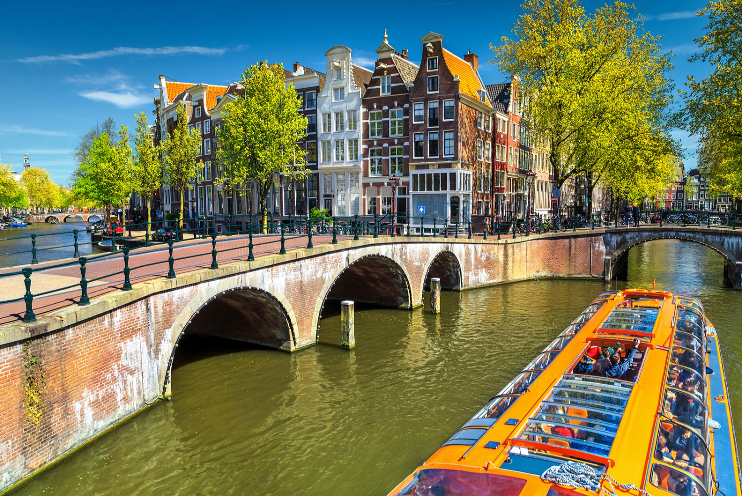 amsterdam boot gracht