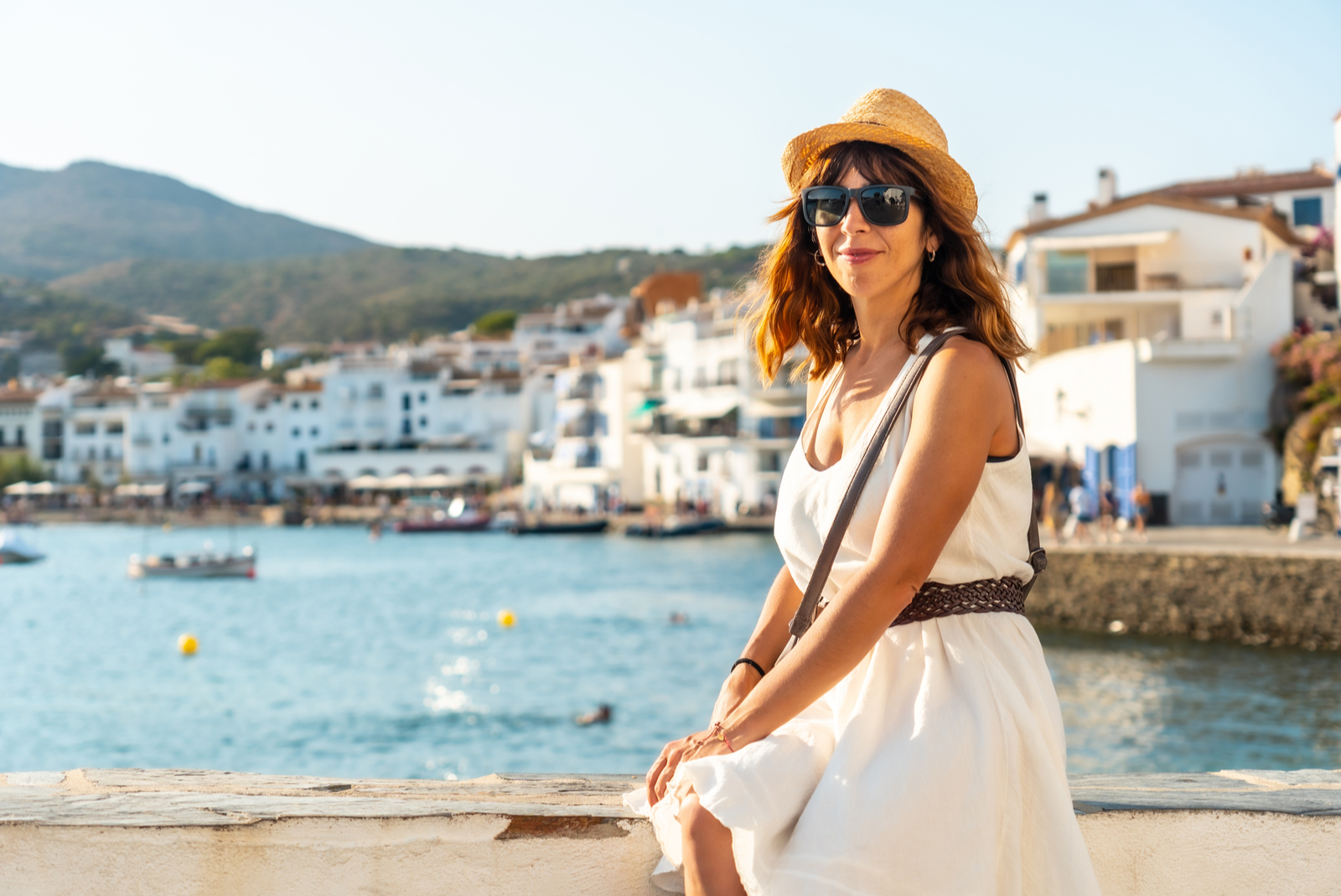 vrouw in cadaques spanje