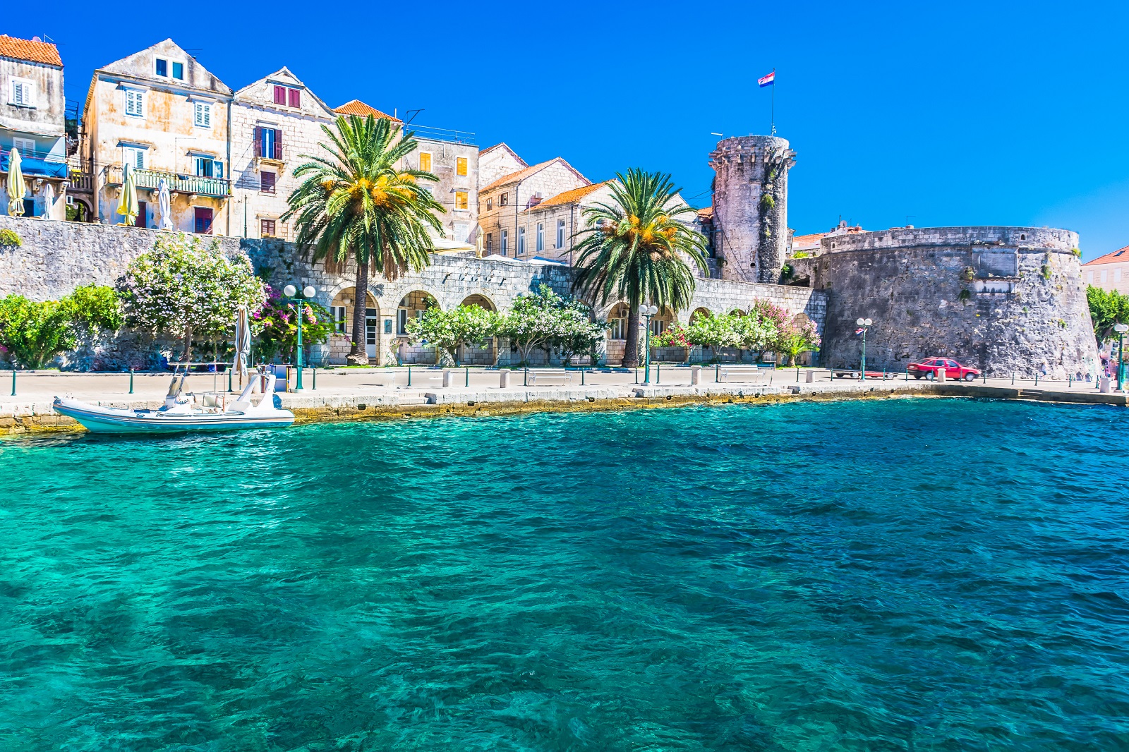 zicht op korcula in kroatie