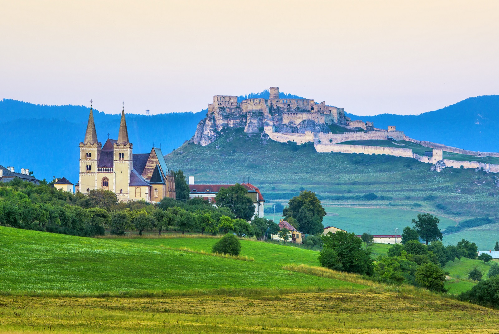 spissky hrad kasteel in slovakije