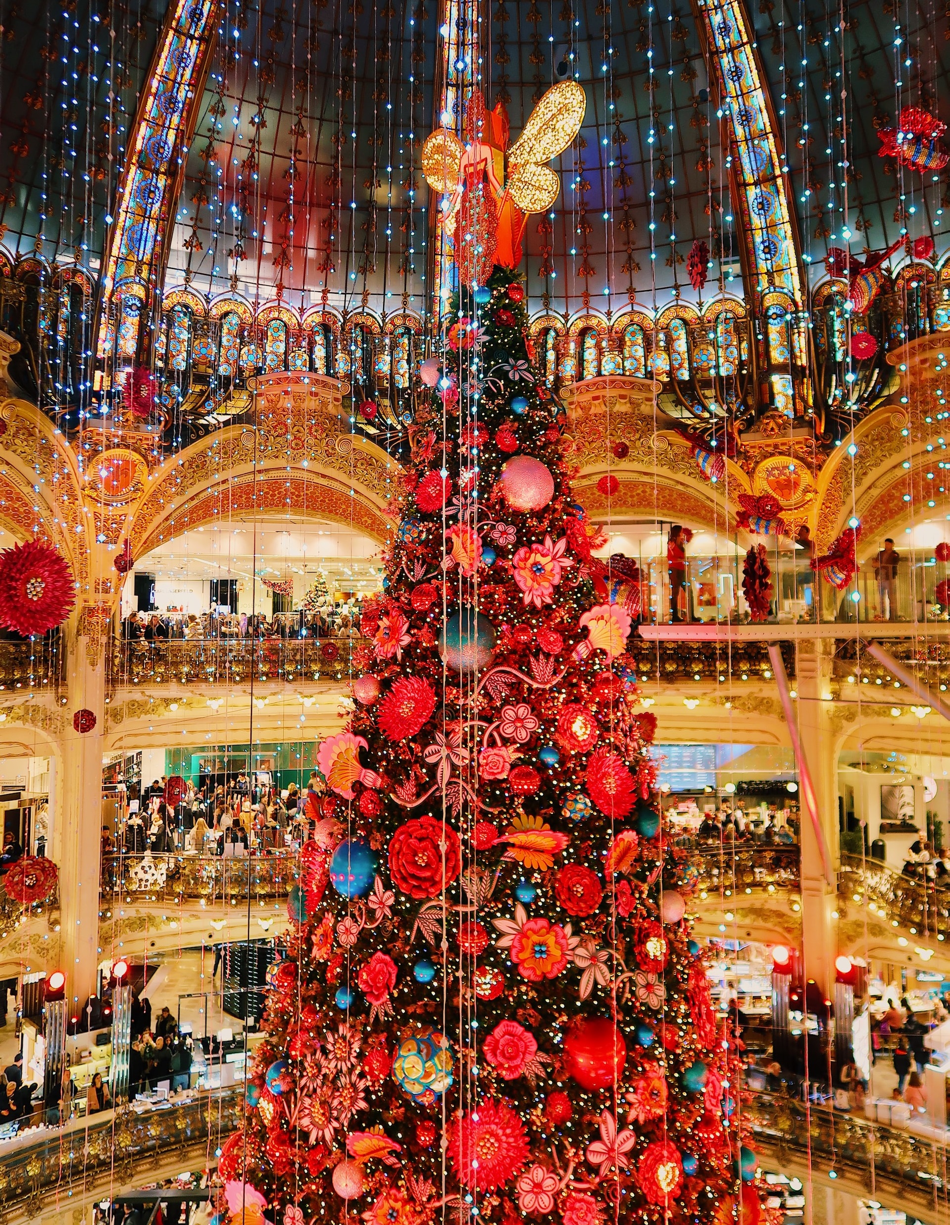 kerstboom in galeries lafayette