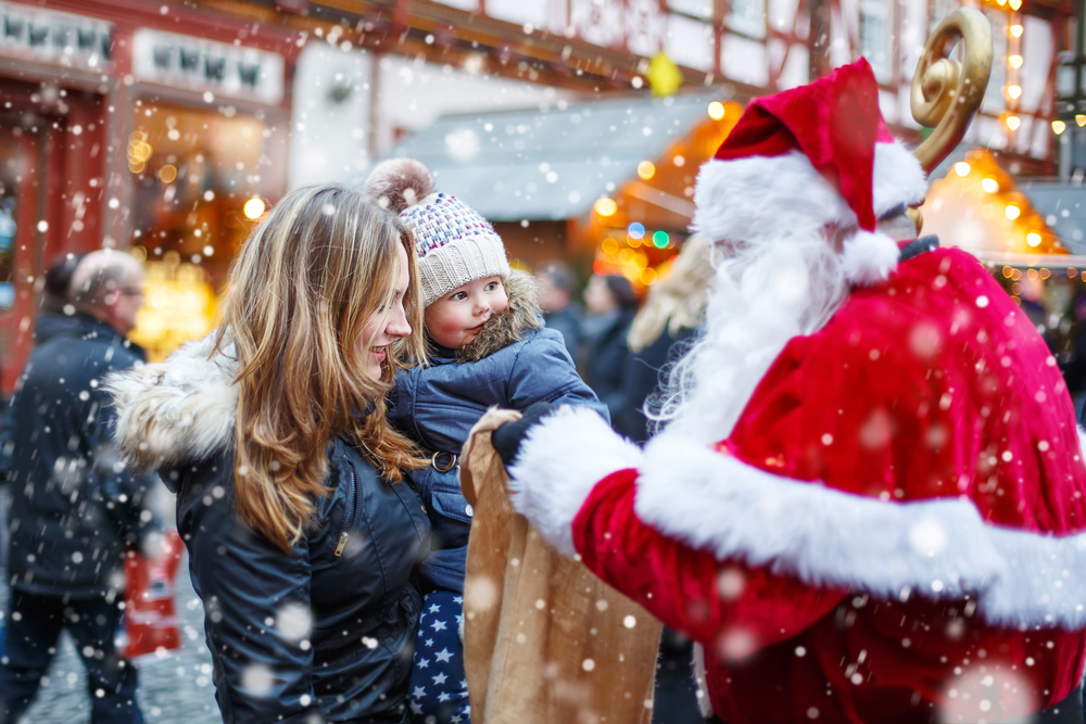 kerstman op de kerstmarkt