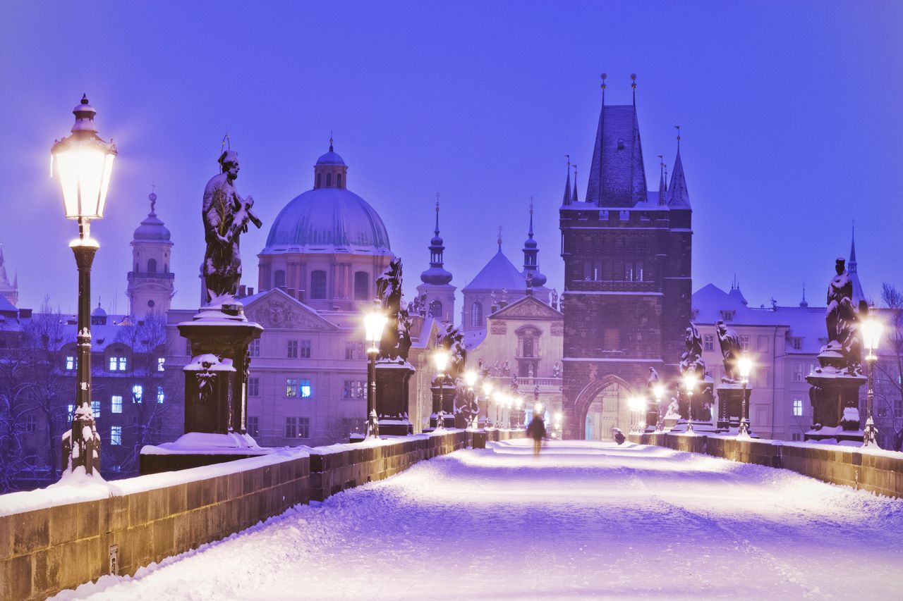 charles bridge in praag