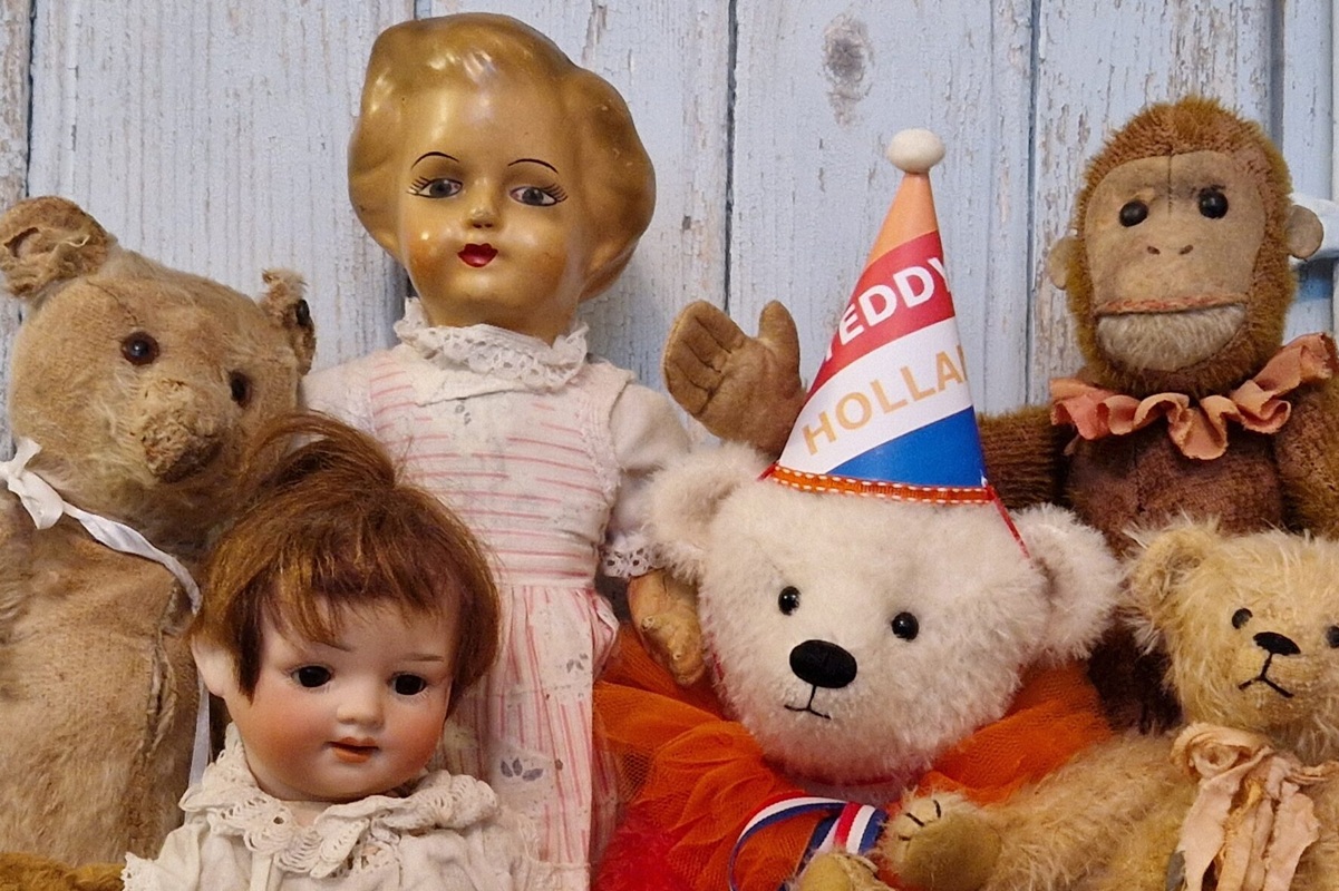teddy beren en antieke poppen beurs utrecht